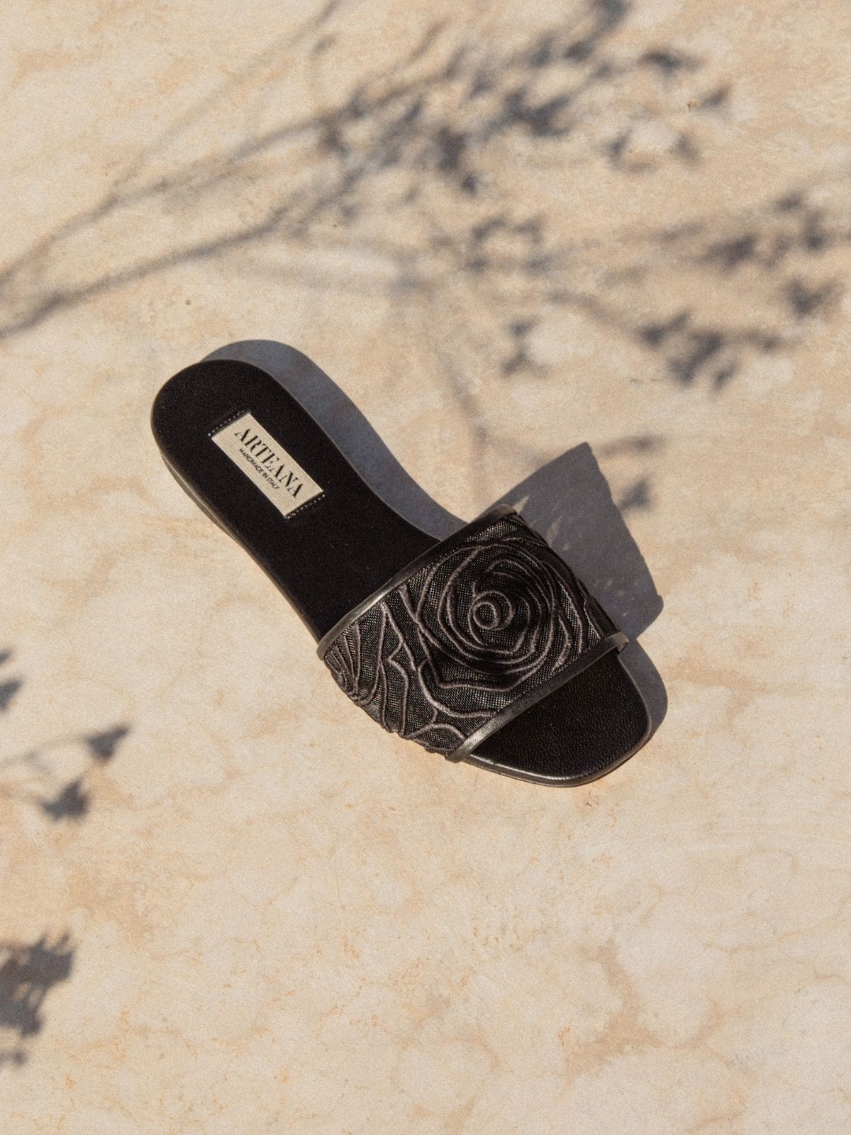 SORRENTO FLAT SLIDE BLACK