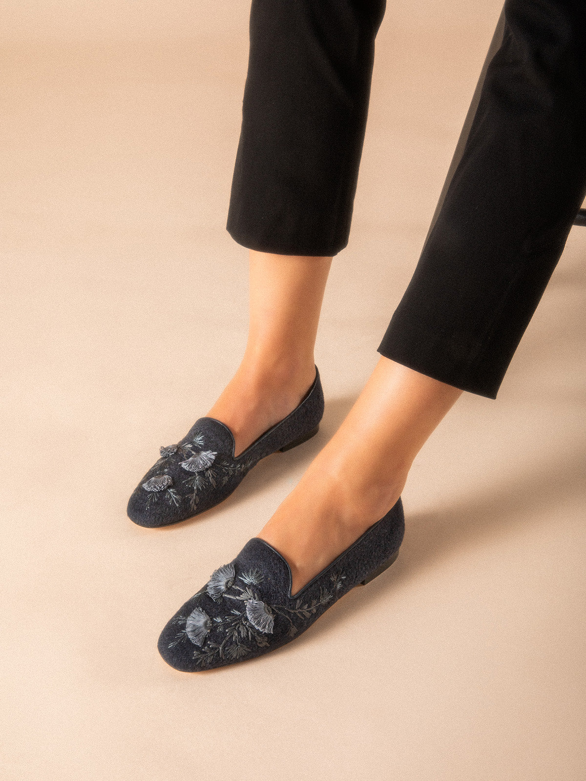 FLORA SMOKING SLIPPER NAVY