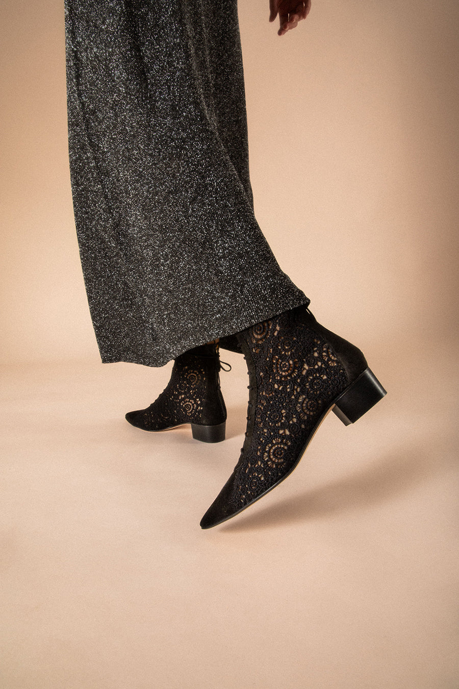 VENEZIA 30 LACE BOOTIE BLACK